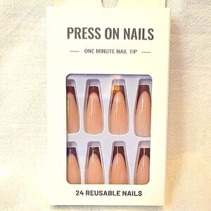 Reusable Press On Nails - Pink
